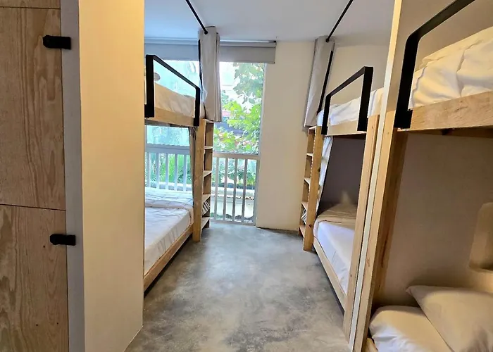 Hom Boutique Hostal *